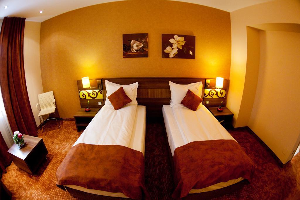 Top Rooms Aparthotel Bucareste Quarto foto