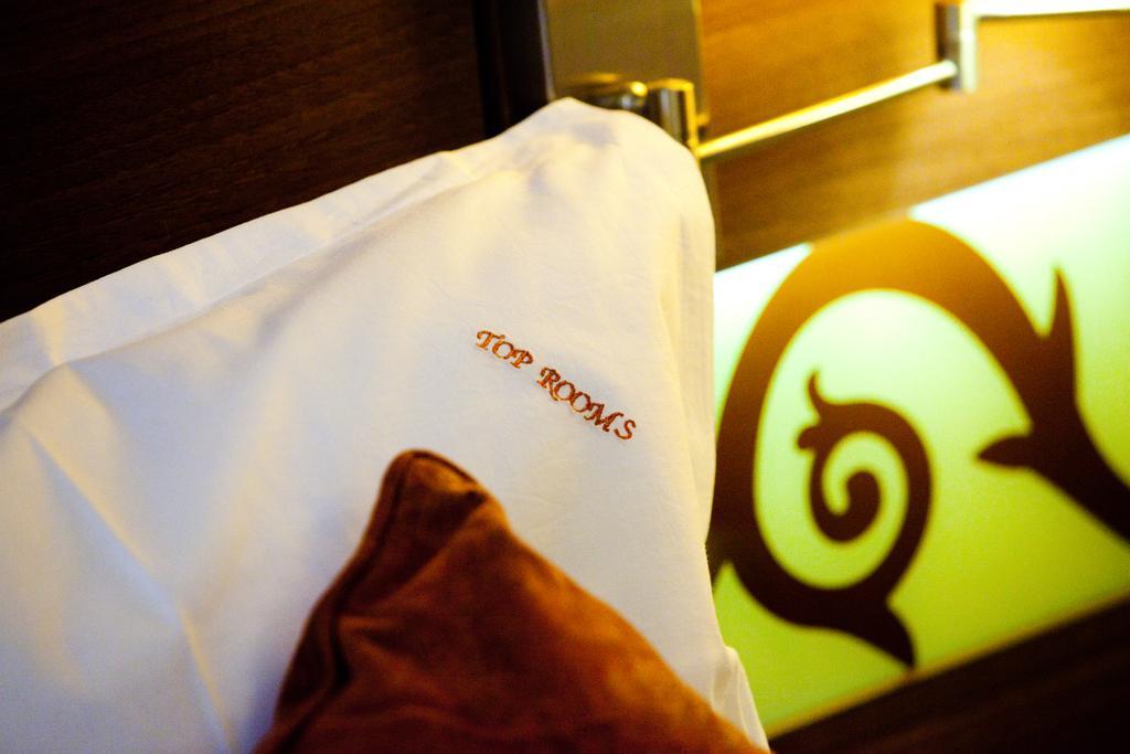 Top Rooms Aparthotel Bucareste Exterior foto